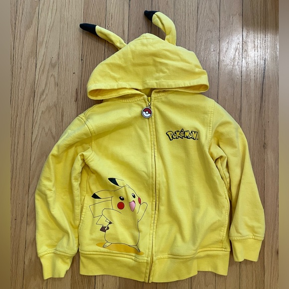 Pokemon Other - Pokémon Pikachu Hoodie Like New!